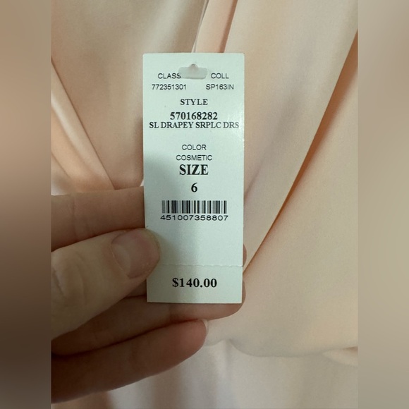 White House Black Market NWT drapey ballet pink dress in size 6 - Picture 5 of 6